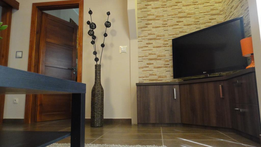 Mgtels Apartman - With Private Parking Budapest Exterior photo