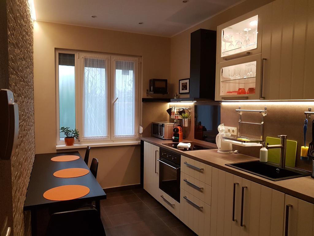 Mgtels Apartman - With Private Parking Budapest Exterior photo